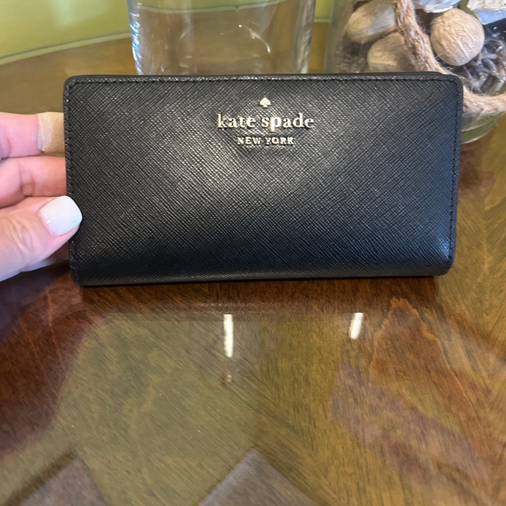 NWT: Kate Spade Black Wallet